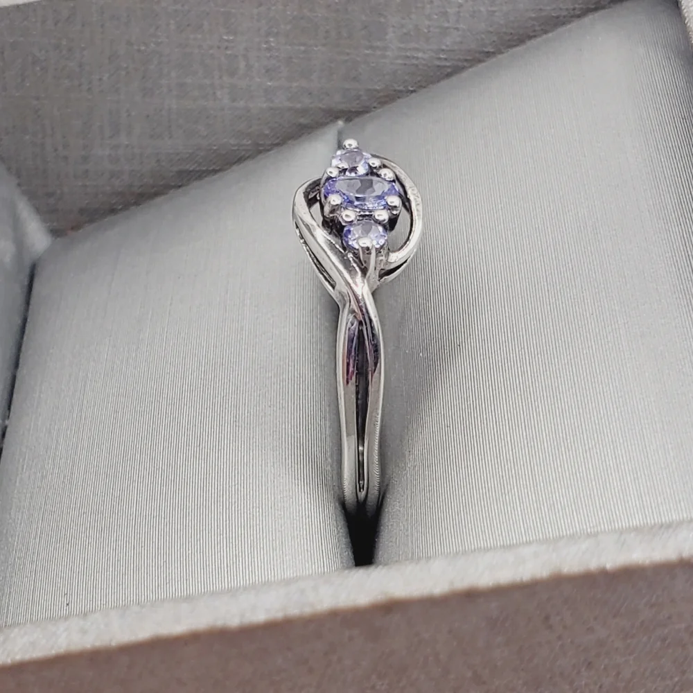 Genuine Oval & Round Tanzanite 925 Sterling Silver Three Stone Dainty Twist Ring